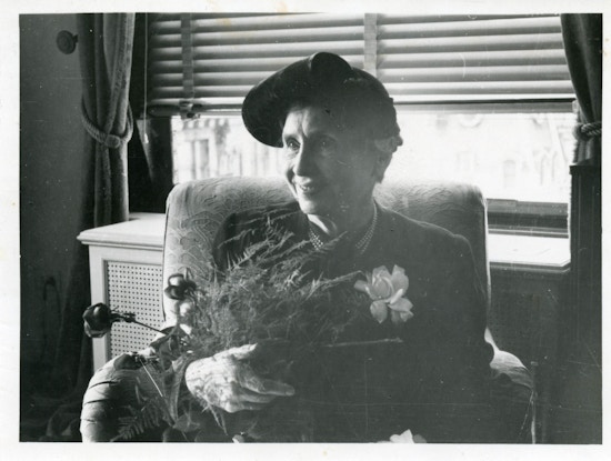 Meeting of Mrs. B.B. Choudbury with Helen Keller in New York.